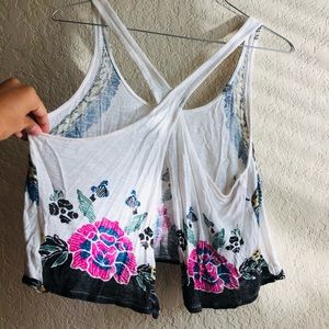 Floral Cropped Tank Top 🌸